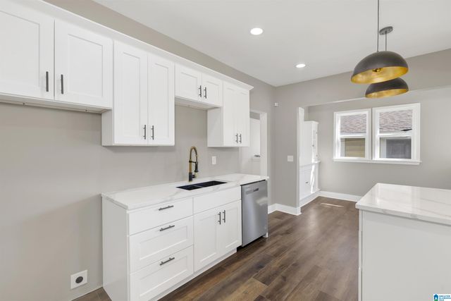 1020 GRAYMONT AVENUE W, Birmingham, AL 35204