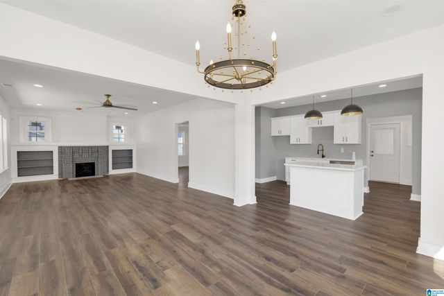 1020 GRAYMONT AVENUE W, Birmingham, AL 35204
