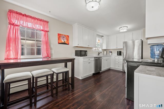 26 Doane Street, Manchester, CT 06040