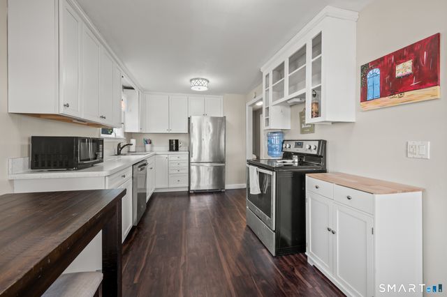 26 Doane Street, Manchester, CT 06040