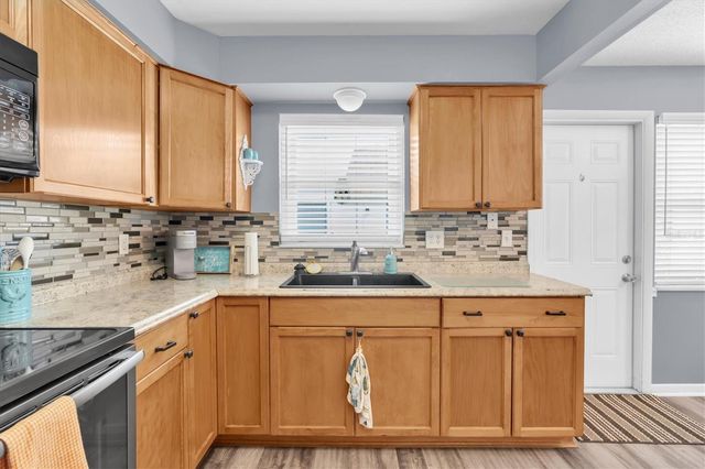 8260 BURGUNDY DRIVE N, Pinellas Park, FL 33781