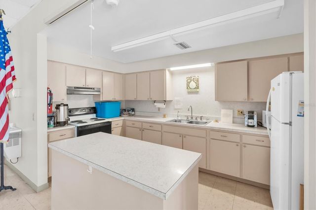 8260 BURGUNDY DRIVE N, Pinellas Park, FL 33781