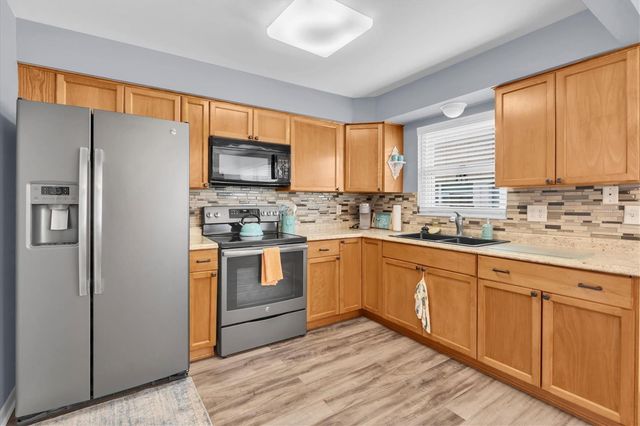 8260 BURGUNDY DRIVE N, Pinellas Park, FL 33781