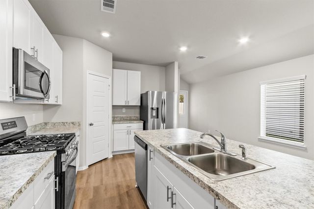 2637 Shady Cedar Court, Conroe, TX 77301