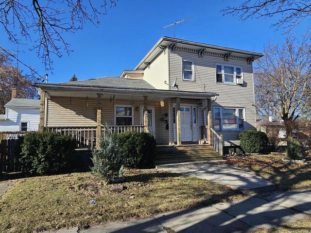 4702 8th AVENUE, Kenosha, WI 53140