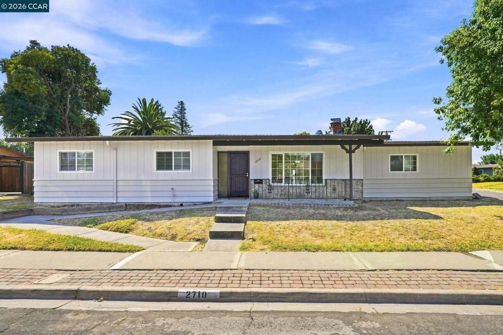 Image 1 of property listing at 2710 Broadmoor Ave, Concord, CA 94520