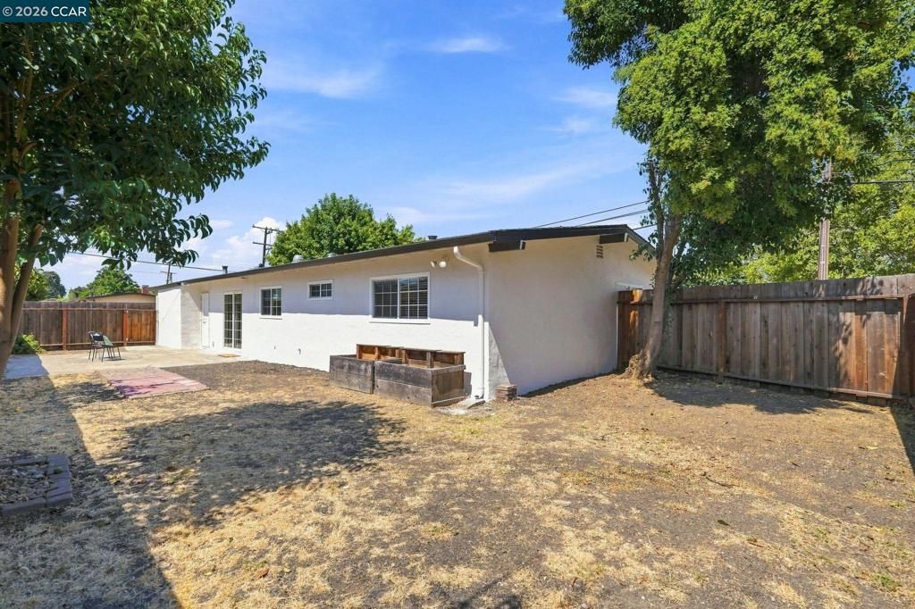 Image 23 of property listing at 2710 Broadmoor Ave, Concord, CA 94520
