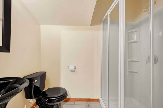 7223 N Damen Avenue, Chicago, IL 60645