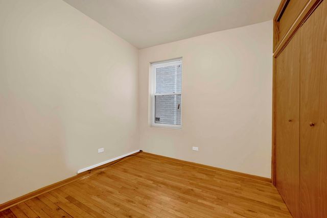 7223 N Damen Avenue, Chicago, IL 60645