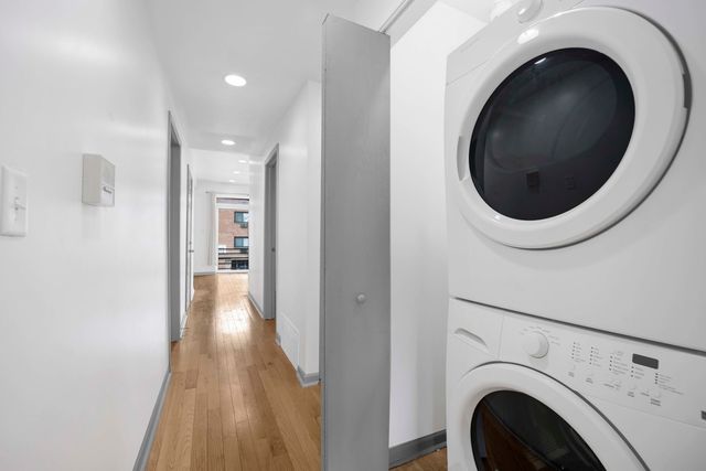 7223 N Damen Avenue, Chicago, IL 60645