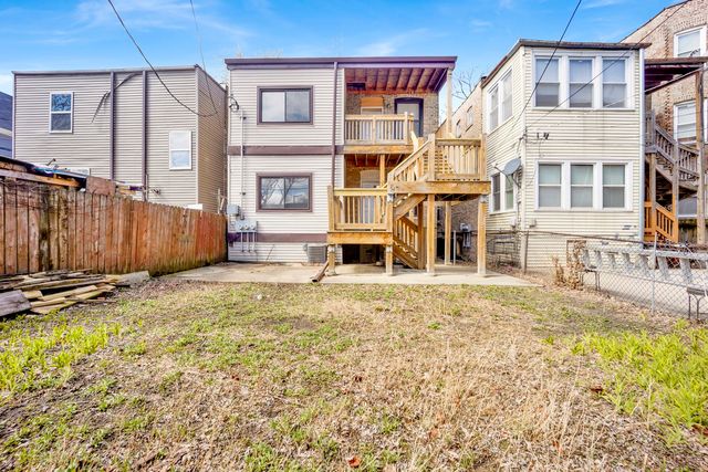 7223 N Damen Avenue, Chicago, IL 60645