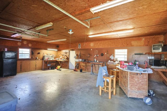 51 Baker Rd, Glenwood, AR 71943