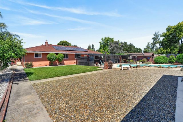 7577 Alma Vista Way, Sacramento, CA 95831