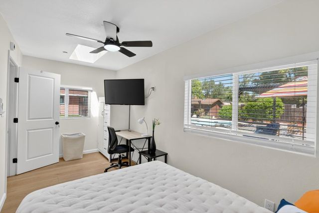 7577 Alma Vista Way, Sacramento, CA 95831