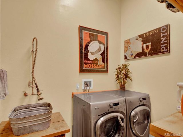 5549 Yulle Rd, Bennett, CO 80102