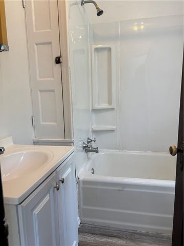 908 Worthington Ave, Clairton, PA 15025