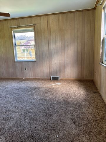 908 Worthington Ave, Clairton, PA 15025