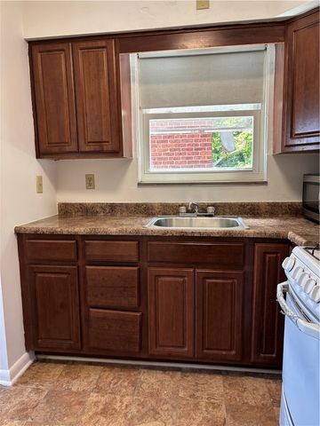 908 Worthington Ave, Clairton, PA 15025