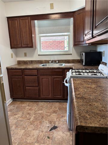 908 Worthington Ave, Clairton, PA 15025