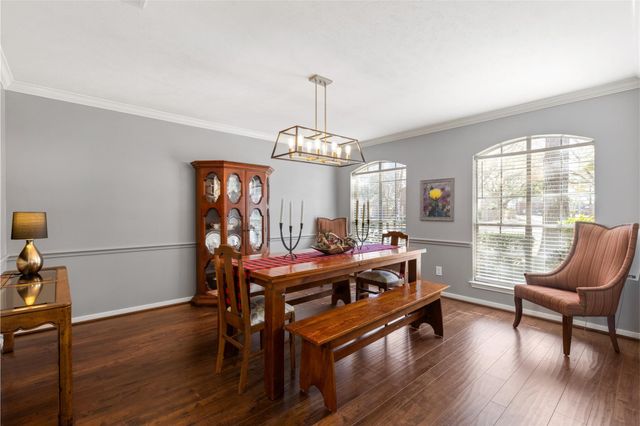 47 Sterling Street, Sugar Land, TX 77479