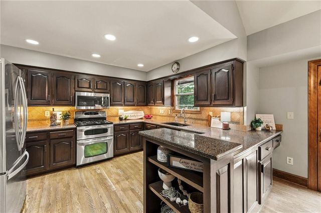 2209 S Scarborough Street, Olathe, KS 66062