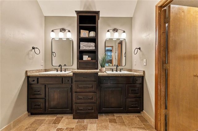 2209 S Scarborough Street, Olathe, KS 66062