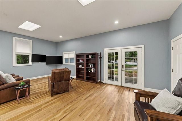 2209 S Scarborough Street, Olathe, KS 66062