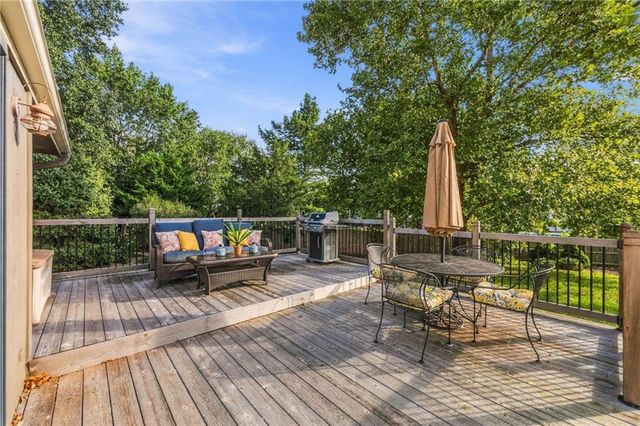 2209 S Scarborough Street, Olathe, KS 66062