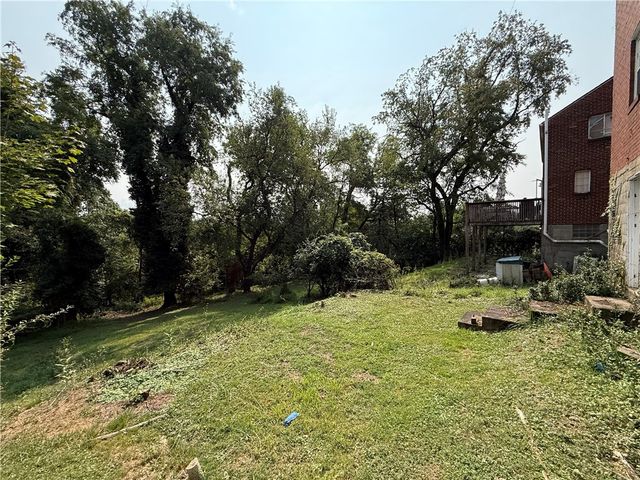 139 Howard St, Penn Hills, PA 15235