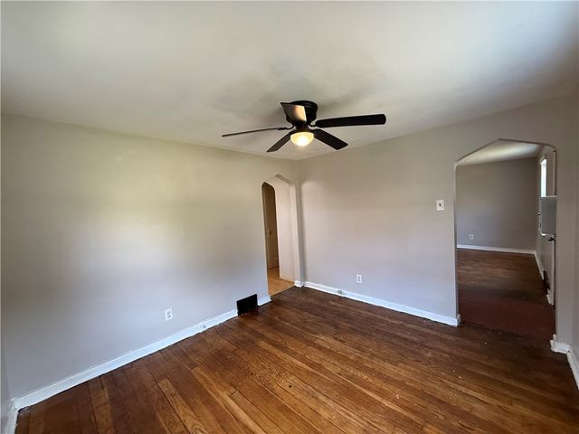 139 Howard St, Penn Hills, PA 15235