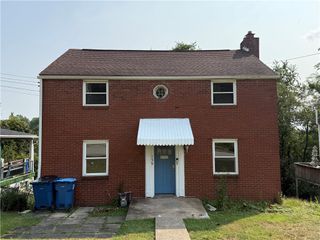 139 Howard St, Penn Hills, PA 15235