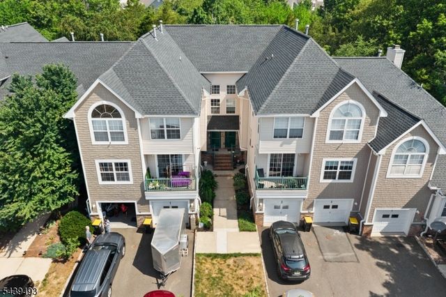202 Rhoads Dr, Montgomery Twp., NJ 08502