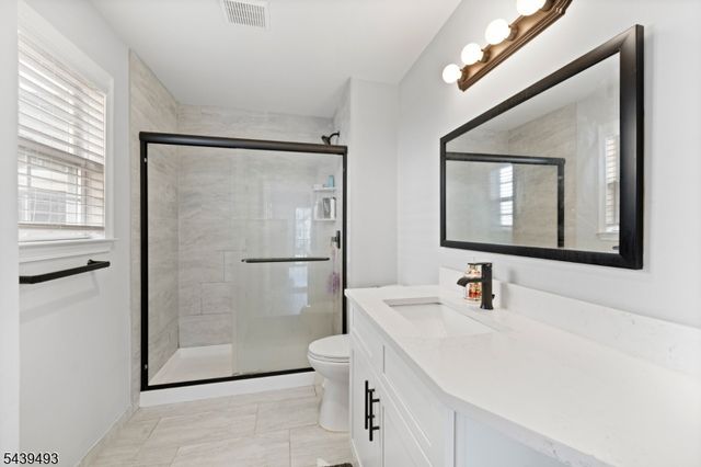 202 Rhoads Dr, Montgomery Twp., NJ 08502