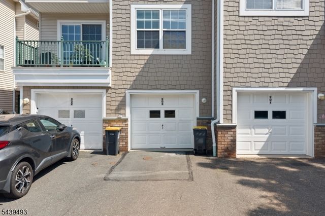 202 Rhoads Dr, Montgomery Twp., NJ 08502