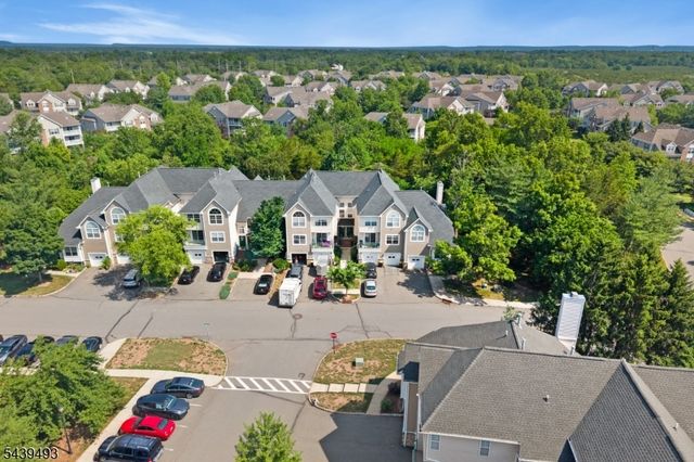 202 Rhoads Dr, Montgomery Twp., NJ 08502