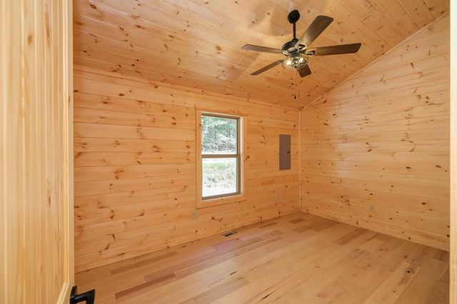 54 Hawthorne Lane, Murphy, NC 28906