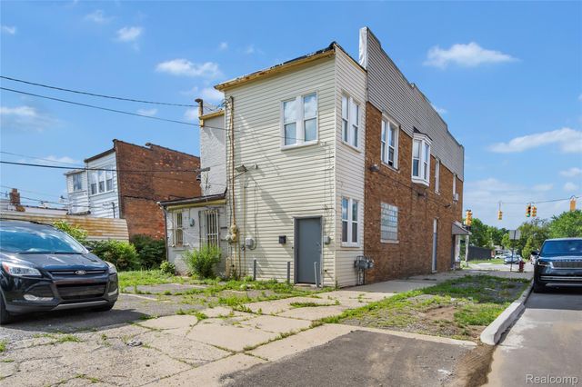 19403 W WARREN Avenue, Detroit, MI 48228