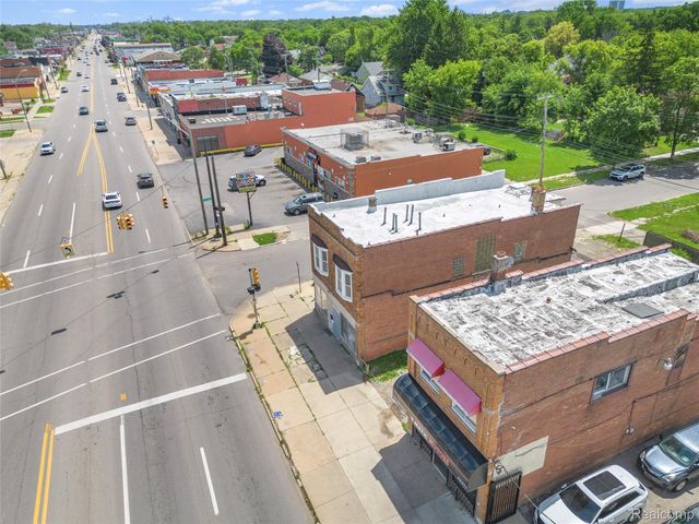 19403 W WARREN Avenue, Detroit, MI 48228