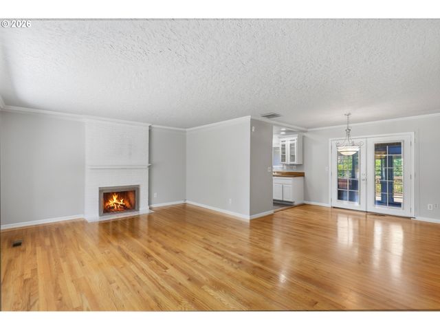 13705 Ne BEECH St, Portland, OR 97230