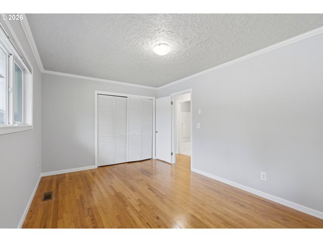 13705 Ne BEECH St, Portland, OR 97230