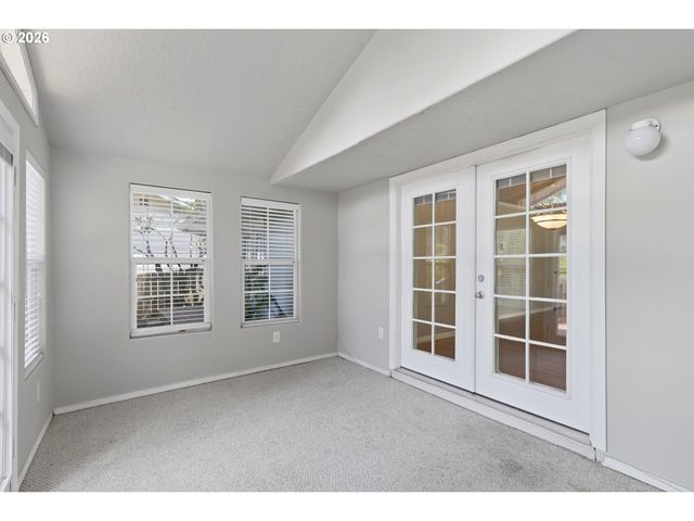 13705 Ne BEECH St, Portland, OR 97230