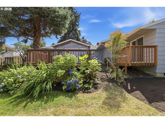 13705 Ne BEECH St, Portland, OR 97230