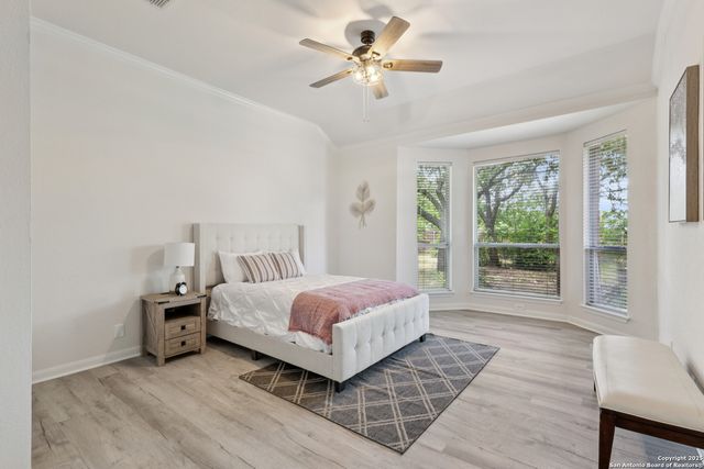 2023 Flint Oak, San Antonio, TX 78248