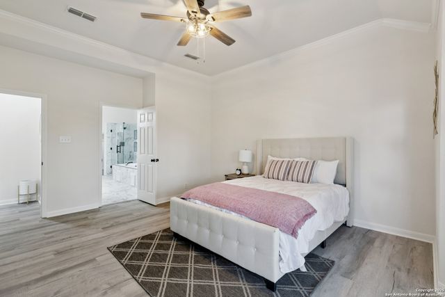2023 Flint Oak, San Antonio, TX 78248
