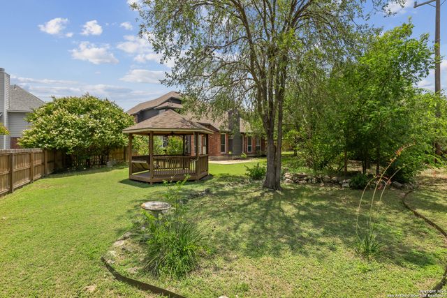 2023 Flint Oak, San Antonio, TX 78248