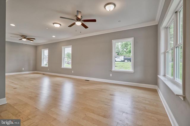 7412A BELMONT AVE, Baltimore, MD 21224