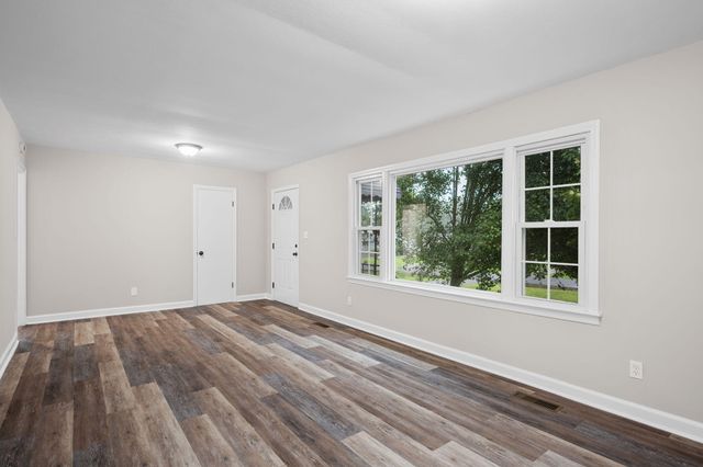 90 Mcafee Road, Rossville, GA 30741