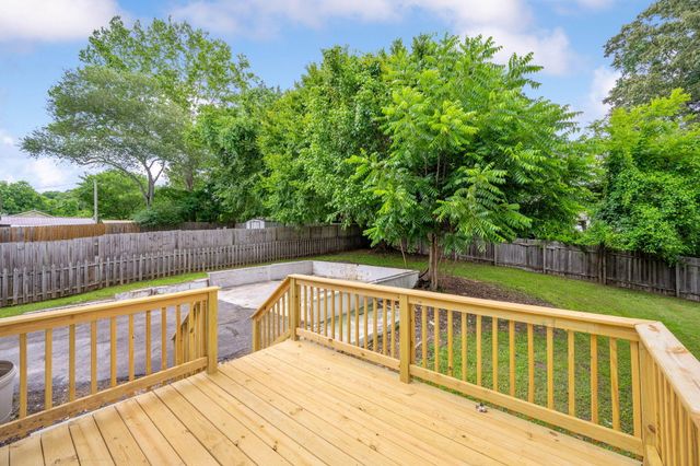 90 Mcafee Road, Rossville, GA 30741