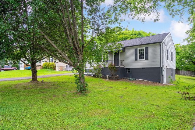 90 Mcafee Road, Rossville, GA 30741