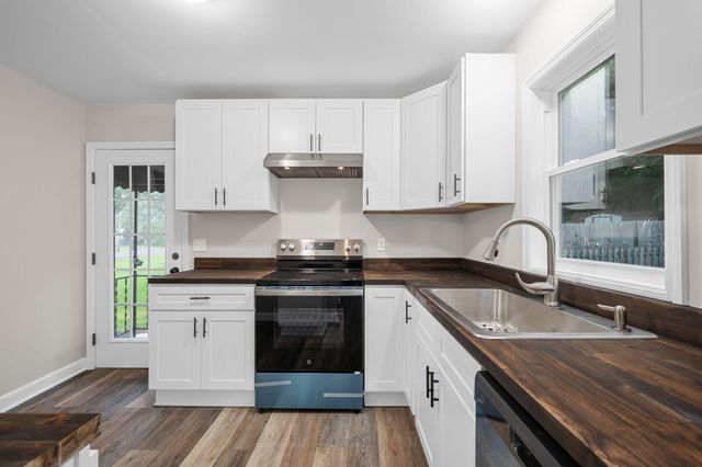 90 Mcafee Road, Rossville, GA 30741